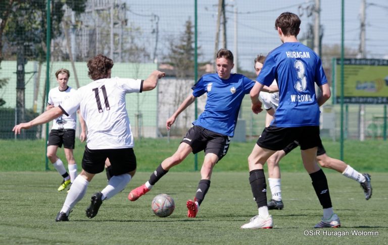 Huragan Wołomin - UWKS Legia Warszawa 2:7